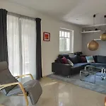 Phantastisches Haus Mit Pool Direkt In Muenchen